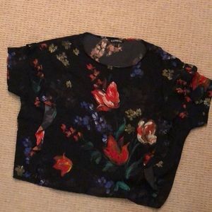 Size small floral ruffle boxy tee